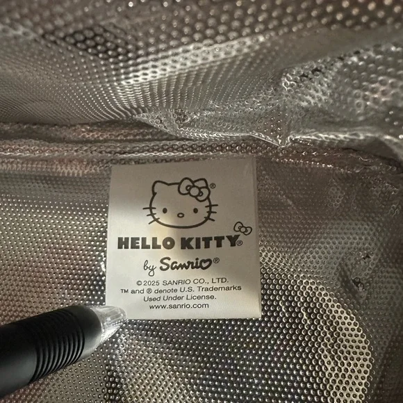 Hello Kitty Red and White lunch tote NWOT - Picture 10 of 10
